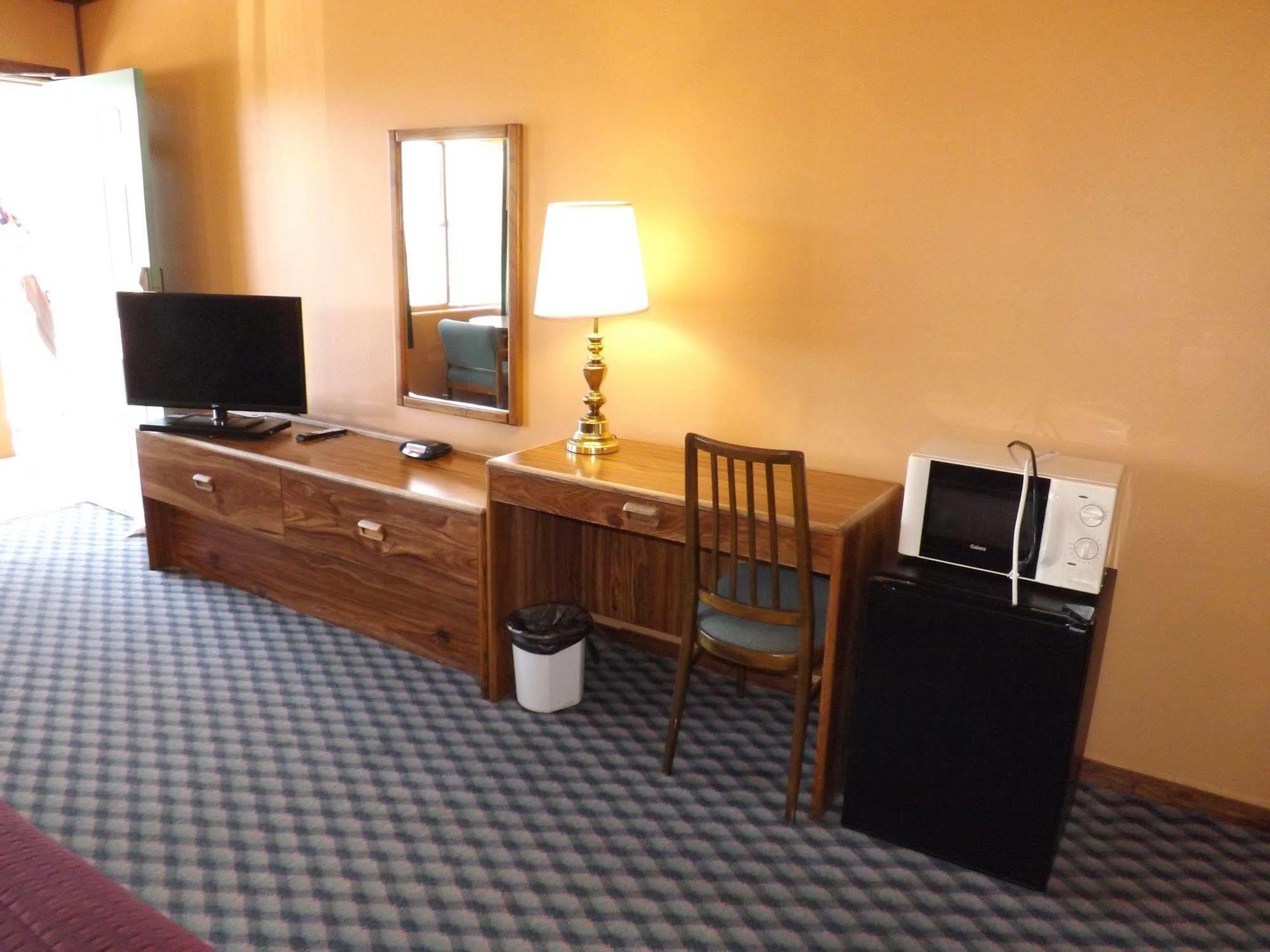 Tristar Inn Xpress Tucumcari Bagian luar foto