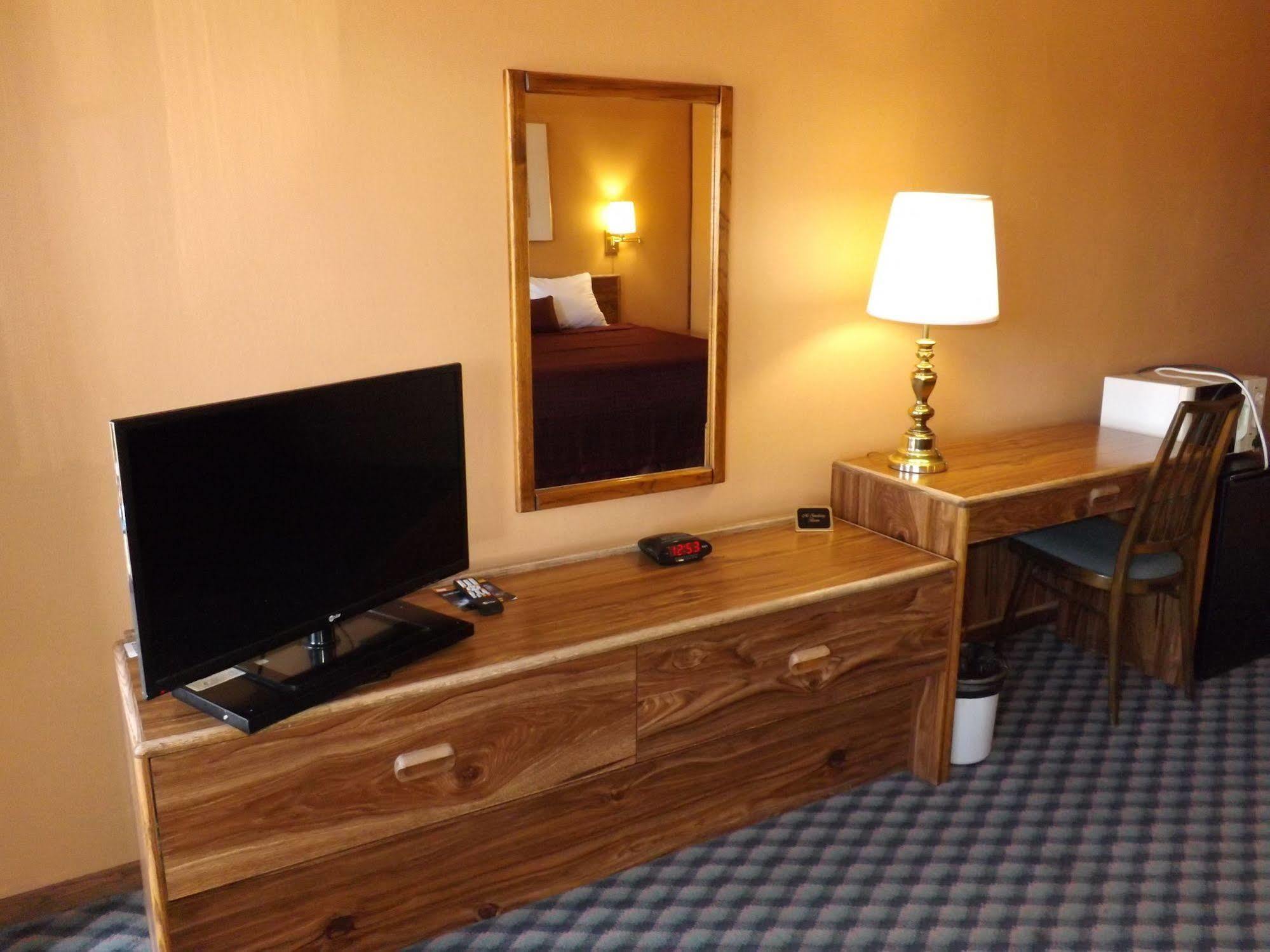 Tristar Inn Xpress Tucumcari Bagian luar foto