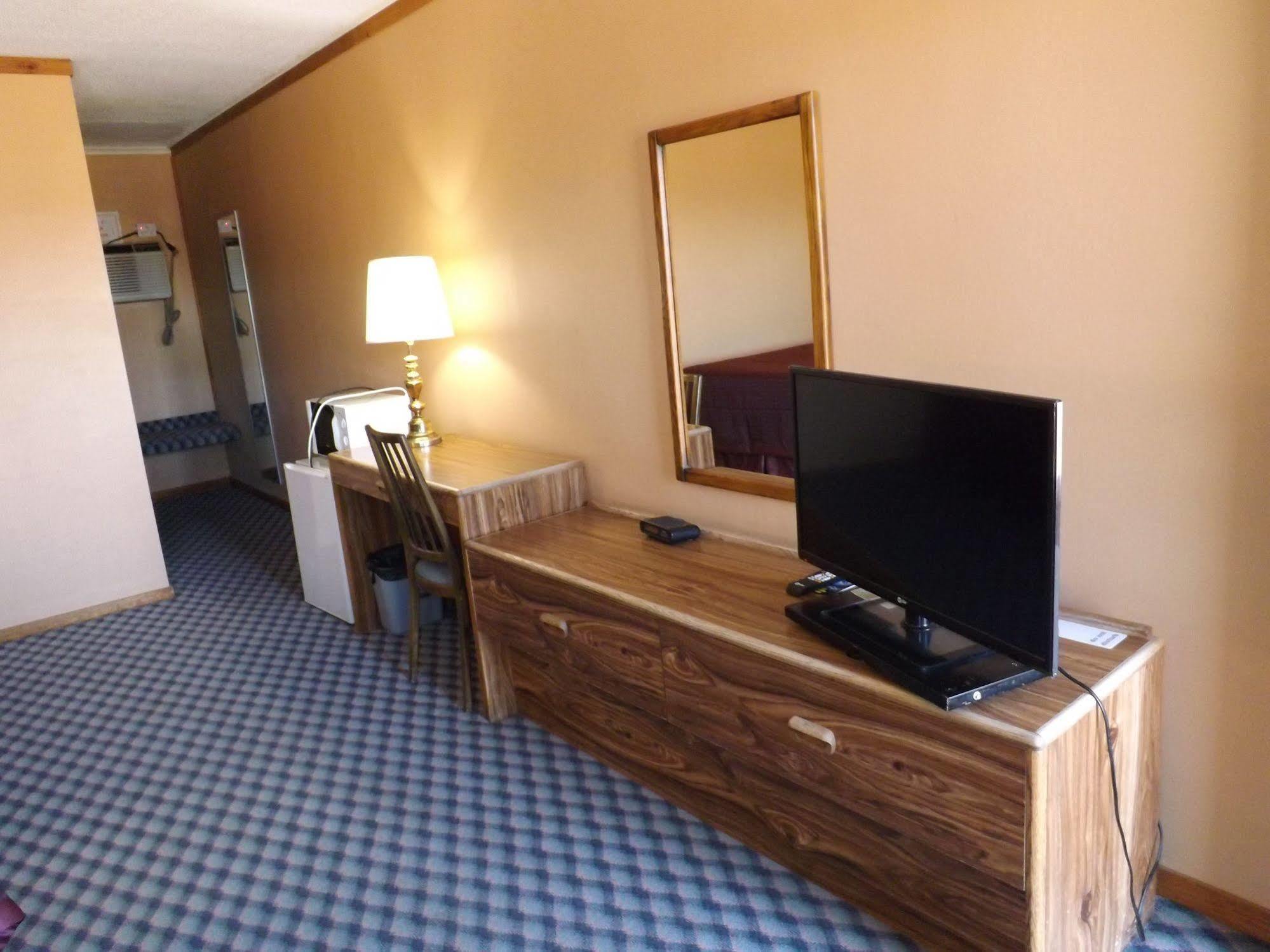 Tristar Inn Xpress Tucumcari Bagian luar foto